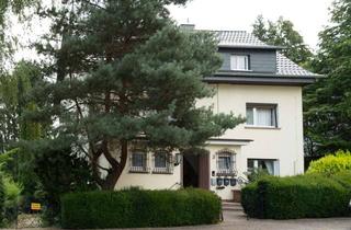 Haus kaufen in 63619 Bad Orb, Zentral wohnen. Im Grünen zuhause. Vier Wohneinheiten auf 1.109 m² in Bad Orb