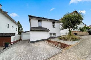 Einfamilienhaus kaufen in 66346 Püttlingen, Großzügiges Einfamilienhaus mit Garage, Terrasse und moderner Energietechnik
