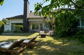 Villa kaufen in 63263 Neu-Isenburg, The Falcon Residence – Mid-Century Villa mit Gestaltungspotenzial