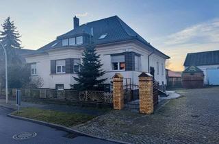 Haus kaufen in 12529 Schönefeld, Großzügiges Wohnhaus mit Nebengebäuden direkt am BER – ideal für Wohnen & Projekte