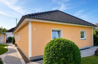 Haus kaufen in Roseneckweg, 76332 Bad Herrenalb, Gepflegter Bungalow mit Doppelgarage in ruhiger Lage von Bad Herrenalb-Rotensol