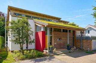 Anlageobjekt in 22955 Hoisdorf, Metropolregion Hamburg: Dreifamilienhaus, ökologisches Konzept plus Baugrundstück in zweiter Reihe
