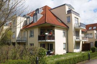 Wohnung mieten in Radeberger Straße 20C, 01328 Dresden, sofort verfügbar: frisch renovierte 3-Raum-Wohnung mit Einbauküche
