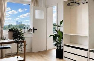 Wohnung kaufen in Friedenstraße 23, 22089 Eilbek, Bezugsfrei - Wohnen über den Dächern Eilbeks - mit Weitblick über den Jacobipark bis zum Hafen.