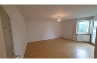 Wohnung kaufen in Stadtrandstraße 490, 13589 Spandau, Maklerfrei/Bezugsfrei! 1 Raum, 4. Stock, Spandau, Balkon, EBK, Wannenbad, Lift, Park; Bus 37 in 150m