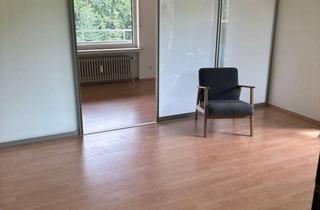 Wohnung kaufen in An Der Nesselburg, 53179 Bonn, Helle 1,5-Zimmer-Wohnung: Saniertes Dachgeschoss in Bonn