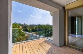 Wohnung kaufen in 86899 Landsberg, Platz für die ganze Familie! Großzügige 4-Zimmer-Wohnung mit 3 Balkonen und Loggia