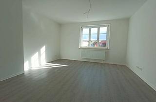 Wohnung mieten in Blumenthalstraße 10, 39576 Stendal, Sanierte 3-Raum-Wohnung mit Balkon!