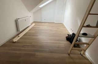 Wohnung mieten in 53115 Poppelsdorf, WG-Zimmer in renovierter Dachgeschosswohnung in bester Lage!