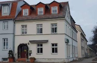 Wohnung mieten in Wilhelmstr., 16269 Wriezen, 2-R-W * Altbau * Tageslichtbad