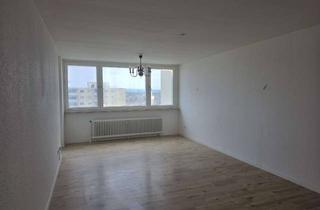 Wohnung mieten in Carl-Lepper-Straße 10, 68623 Lampertheim, Traumhafter Ausblick: 3-Zimmer-Wohnung mit Küche und Balkon im 10. OG