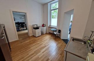 Wohnung mieten in Thomas-Mann-Straße 35, 53111 Bonn, Hochwertig renovierte 150-m²-Altbauwohnung in zentraler Bonner Lage