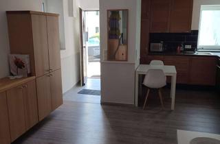 Wohnung mieten in Reichenecker Straße 33, 72766 Reutlingen, Renovierte möbilierte 1 Zimmer-Wohnung in Reutlingen-Sondelfingen