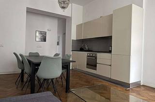 Wohnung mieten in Huttenstrasse 71, 10553 Berlin, Möblierte 4-Zimmer-Altbauwohnung mit Balkon in Moabit - ab sofort