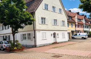 Haus kaufen in Forststraße, 72250 Freudenstadt, 3-Familienhaus in absoluter Bestlage - am größten Marktplatz Deutschlands