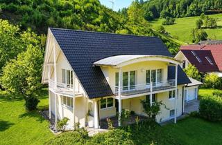 Haus kaufen in 77709 Wolfach, Exklusives Zweifamilienhaus mit riesigem Grundstück in toller Wohnlage