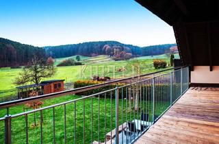Haus kaufen in 91466 Gerhardshofen, Für Naturliebhaber, geräumiges Anwesen mit ELW in idyllischer Lage!