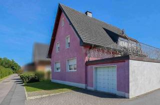 Haus kaufen in 59556 Lippstadt, Viel Platz, viele Möglichkeiten – Zweifamilienhaus in ruhiger Lage von Lippstadt-Ellinghausen