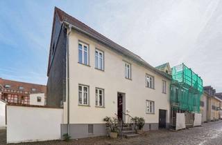 Einfamilienhaus kaufen in 65510 Idstein, Wohnhaus in der Idsteiner Altstadt mit Entwicklungspotenzial