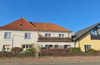 Einfamilienhaus kaufen in 31311 Uetze, Uetze - 4-Familienhaus + Haushälfte + 3 Garagen - gepflegte Anlageimmobilie