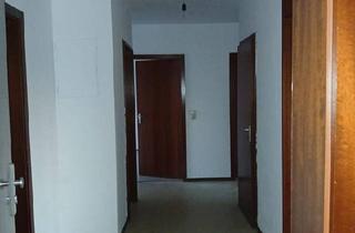 Wohnung kaufen in 67071 Ludwigshafen, Ludwigshafen am Rhein - Schöne helle 4 ZKB Wohnung mit KFZ Stellplatz in Oggersheim