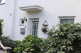 Reihenhaus kaufen in 65207 Wiesbaden, Wiesbaden - Reihenhaus Mitte Haus Garten Terrasse, Garage von Privat
