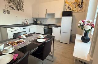 Wohnung mieten in 20255 Hamburg, Hamburg - Möblierte voll ausgestattete 3-Zimmer Wohnung in Eimsbüttel