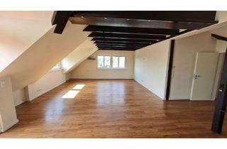 Wohnung kaufen in 45549 Sprockhövel, Wohnkomfort auf höchstem Niveau - stilvolle Dachgeschosswohnung mit fünf Zimmern