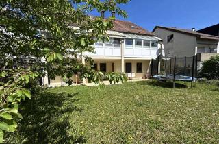 Wohnung kaufen in Goethestraße 10, 73265 Dettingen, Großzügige 4,5-Zimmer Gartenwohnung mit Einbauküche und überdachter Terrasse