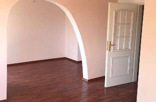 Wohnung kaufen in 92637 Fichtenbühl, Schöne 3,5-Zimmer-Eigentumswohnung mit Balkon