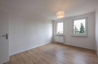 Wohnung kaufen in Oderberger Straße, 16244 Schorfheide, Ihre renovierte 3-Zimmerwohnung mit neuer EBK & 2 Stellpl. Provisionsfrei