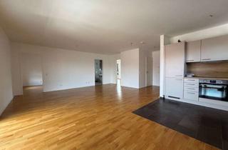 Wohnung mieten in 70806 Kornwestheim, Geräumige 3 Zimmer Wohnung mit offener Küche & Balkon - Kornwestheim