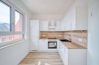 Penthouse mieten in Parkstraße 16, 13585 Spandau, Penthouse Wohnung mit Wasserblick - 2-Zimmer-Wohnung! Erstbezug