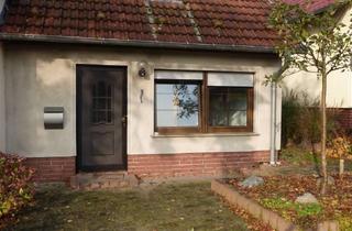 Wohnung mieten in Schulstraße 90, 16816 Neuruppin, Schöne 2-Zimmer-Wohnung mit Miniküche in Neuruppin / OT Bechlin