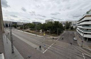 Wohnung mieten in Wallstraße 17, 01067 Innere Altstadt, Familienwohnung mit 2 Bädern und 2 Balkonen direkt im Zentrum