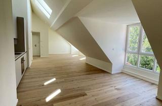 Wohnung mieten in Anton-Saefkow-Straße 32, 10407 Prenzlauer Berg, Vierzimmerwohnung mit zwei Bädern und Einbauküche