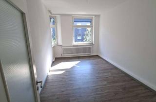 Wohnung mieten in Liebfrauenstr. 11, 45881 Schalke, Schöne helle Wohnung in ruhiger Lage mit Balkon und Mansarde in GE-Schalke