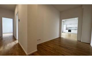 Wohnung mieten in Chausseestraße 41B, 10115 Mitte, Mitten in Mitte - 4-Zimmer mit Balkon