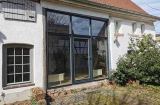 Wohnung mieten in 65795 Hattersheim, Atelierwohnung in einem alten Bauernhaus