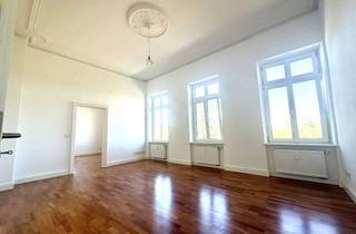 Wohnung mieten in 67098 Bad Dürkheim, Licht und Weinbergblick: 4,5-Zimmer-Altbauetage mit Einbauküche, Südbalkon und Stellplätzen