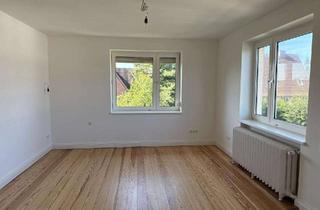 Wohnung mieten in 24159 Holtenau, großzügige Wohnung in denkmalgeschütztem Haus in Kiel Holtenau
