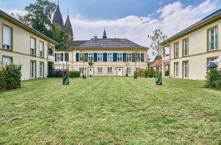 Wohnung mieten in Rötteken Str. 1+3, 33378 Rheda-Wiedenbrück, Wohnen wie im Schloss an Rhedas erster Adresse