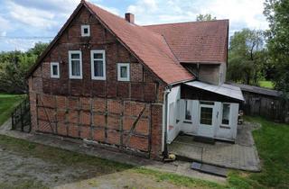 Haus kaufen in 19309 Lanz, Historische Hofstelle mit Fachwerkcharme, großer Scheune und ca. 2,75 ha Land in Lanz OT Jagel