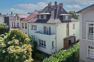 Mehrfamilienhaus kaufen in 39218 Schönebeck, Sanierungsbedürftiges Zweifamilienhaus mit Ausbaureserve in der besten Villenlage Schönebecks