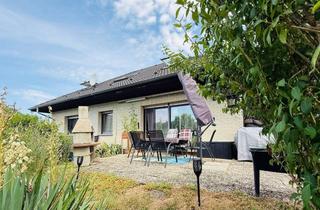 Einfamilienhaus kaufen in 96476 Bad Rodach, Idyllische Lage bei Bad Rodach: Attraktives Einfamilienhaus mit Garage