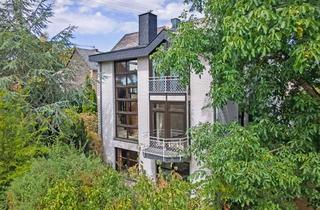 Haus kaufen in 56729 Ettringen, Außergewöhnliches Wohnhaus mit Garten im Ortskern eingebettet