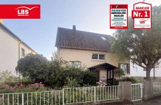 Haus kaufen in 58638 Iserlohn, Zweifamilienhaus mit großem Garten und Doppelgarage in Iserlohn