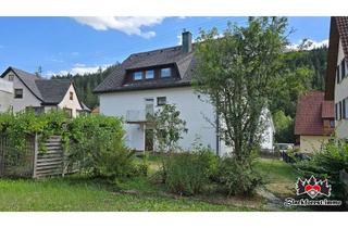 Mehrfamilienhaus kaufen in 78144 Schramberg, Mehrfamilienhaus mit 3 Wohneinheiten, großem Garten und 3 Garagen