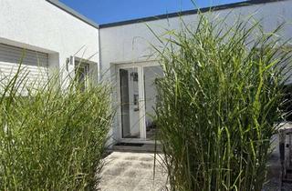 Haus mieten in 90571 Schwaig, 3-Zimmer-Atriumhaus mit Innenhof-Garten in Schwaig bei Nürnberg