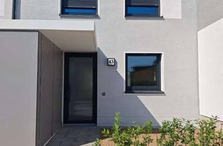 Haus mieten in Lilienstraße, 43, 90547 Stein, Erstbezug – Modernes 4-Zimmer-Reihenhaus mit Garten, 2 Bädern, Einbauküche & 2 Carports